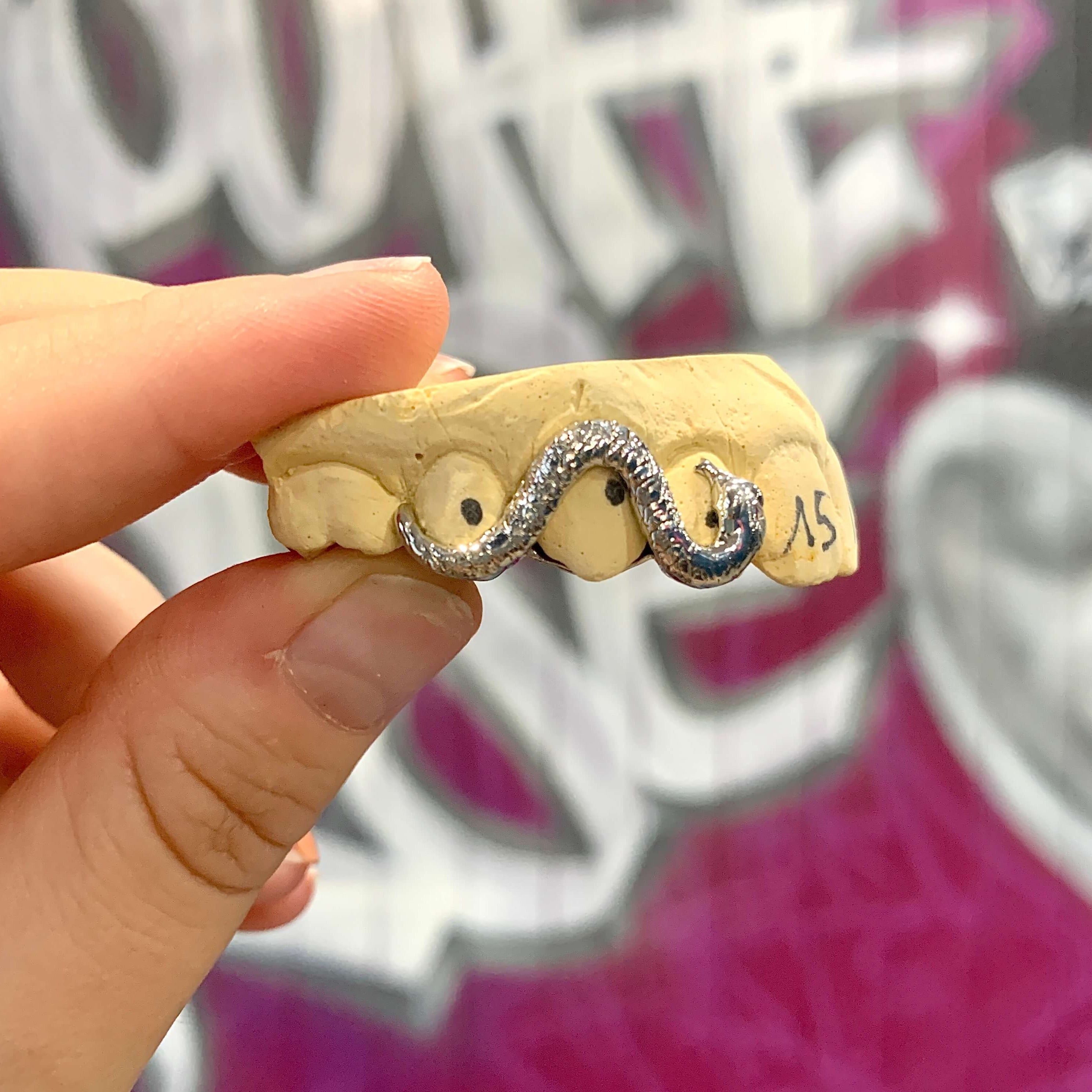 Gold on sale teeth designs